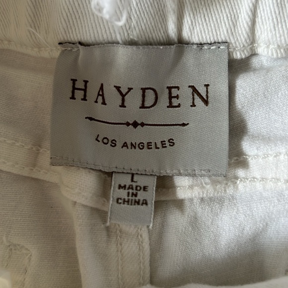 Hayden Los Angeles Size Large White Distressed Frayed Detail Denim Shorts - Picture 5 of 6